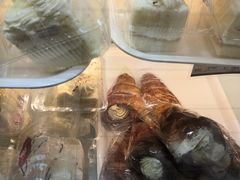 -白玉兰食品甜凤店(合生汇店)