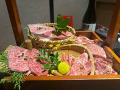 -山川小町·极番烧肉(新地假日广场店)