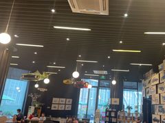 -汽车博物馆主题餐厅