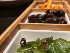 开胃小菜-渝半城经典川粤菜(重庆天地店)