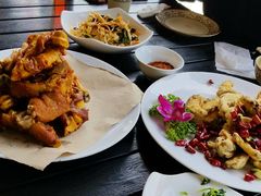 特色猪蹄-长安上水缘度假庄园