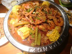 -胖哥俩肉蟹煲(长沙高铁吾悦广场店)