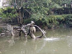 -汇龙潭