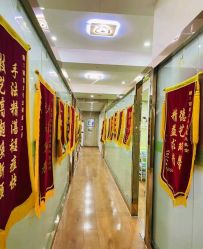 -苗医生专业祛痘·皮肤管理
