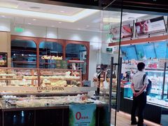 面包甜点陈列柜-多乐之日(颐堤港店)