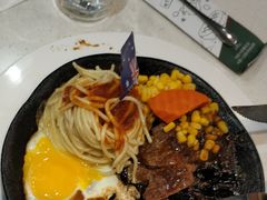-汤姆家的牛排意面披萨(融创茂店)
