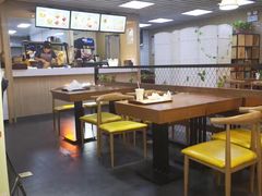 大堂-华莱士炸鸡汉堡(崇文门搜秀城店)