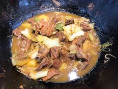 -屯老二农家铁锅炖·行业领军者(梅江店)