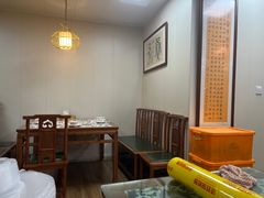 -何哥鲜鱼餐厅(龙湖花园店)