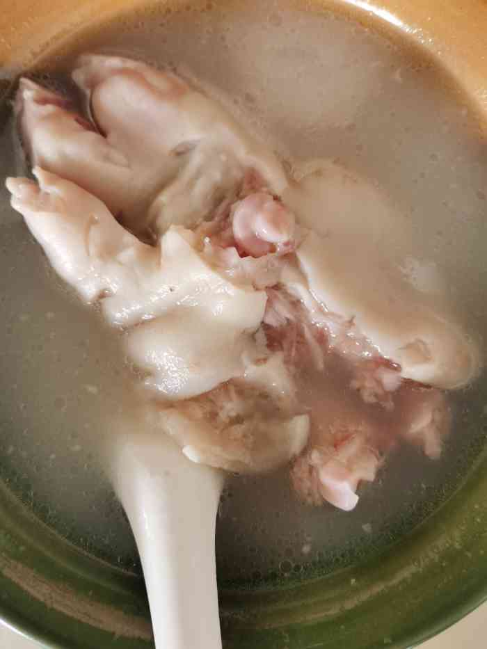 打分 软嫩耙,几乎无腥味,汤汁透明香浓 期待太高了