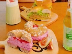 -Catch Bagel(芳草地店)