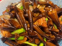 -鱼满舱·鲜活海鲜·正宗鲁菜