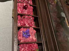 -左庭右院鲜牛肉火锅黑金店(陆家嘴中心店)