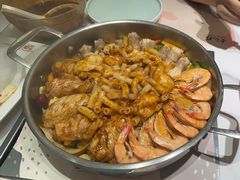 -黄记煌三汁焖锅(新佳丽江汉路店)