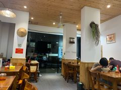 大堂-老前童小吃(北明程路店)