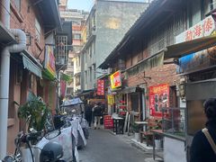 -正宗杨记普洱酸醋米线(总店)