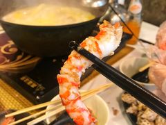 -鲜入围煮花胶鸡海鲜火锅