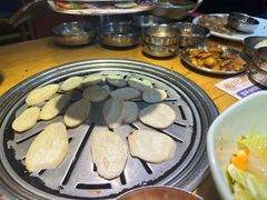 -老炉家木炭烤肉(长江国际店)