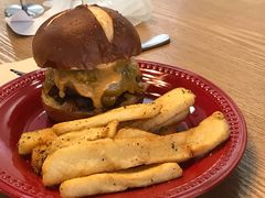 -HELLO 27 意面·沙拉·帕尼尼