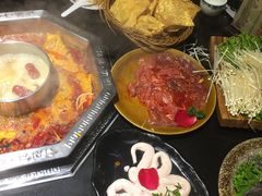-陆派巴倒烫火锅(城东店)