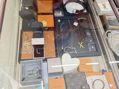-艾茉中古 AMO vintage 奢侈品寄卖回收 (南山湖店)