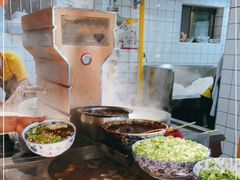 -吾穆勒蓬灰牛肉面·清真(北滨河中路店)