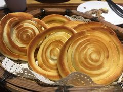 摩登粑粑-怡得饭庄·宋大妈昆明菜·始于1996(滇池海埂大坝店)