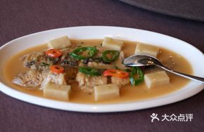 Stewed Yellow Croaker with Brown Sauce