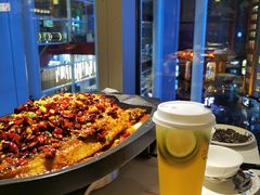 -江边城外烤全鱼(世茂广场店)