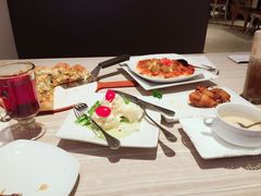 -必胜客(武汉欢乐谷店)