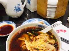 红汤辣馄饨-熙盛源(凤凰街店)