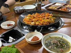 -城山辣炒黑猪肉