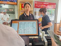 -闫家驴肉老店(华电一校店)