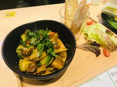 -来龙里 精致 东南亚餐室(万象城店)