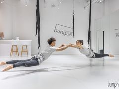 -Jumphai室内蹦极运动