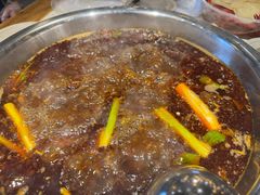 -肖肖酸萝卜鱼火锅(总店)