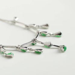 -北京七彩云南翡翠珠宝旗舰店(月坛店)