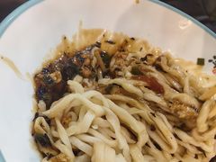-浑河春面馆·非遗鹿角面(良乡店)