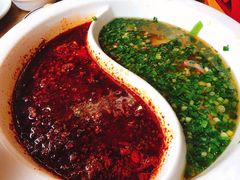 鸳鸯水煮牛肉-成都吃客(九眼桥店)