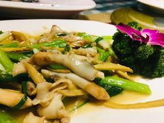 -快乐海鲜酒楼(滇池路店)