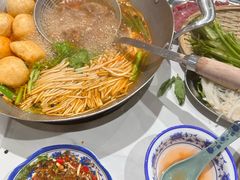 -王奋斗贵州酸汤牛肉火锅