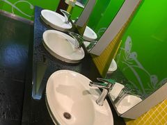 -天幕新彩云国际影城(激光巨幕店)