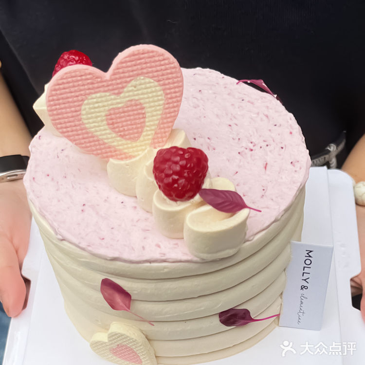 下午茶的仪式感，你和蛋糕🍰都要有！