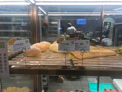 面包甜点陈列柜-奈雪的茶(亨特国际广场店)