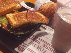 -The Habit Burger Grill 哈比特汉堡(复兴soho店)