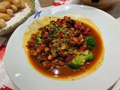 虾尾-火宫殿·湘菜小吃·商务宴请·生日聚会(东塘店)