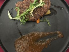 菲力香煎厚牛排配黑椒-红房子西菜馆(淮海中路店)