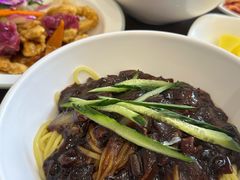 -贵宾庄炸酱面·韩式料理(高区店)