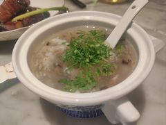 香菜黄鱼羹-蝶园·装修中(BFC外滩金融中心店)