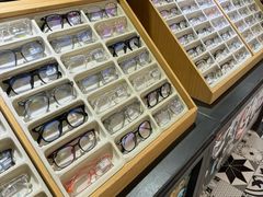 -镜客眼镜(浦江欢乐颂店)